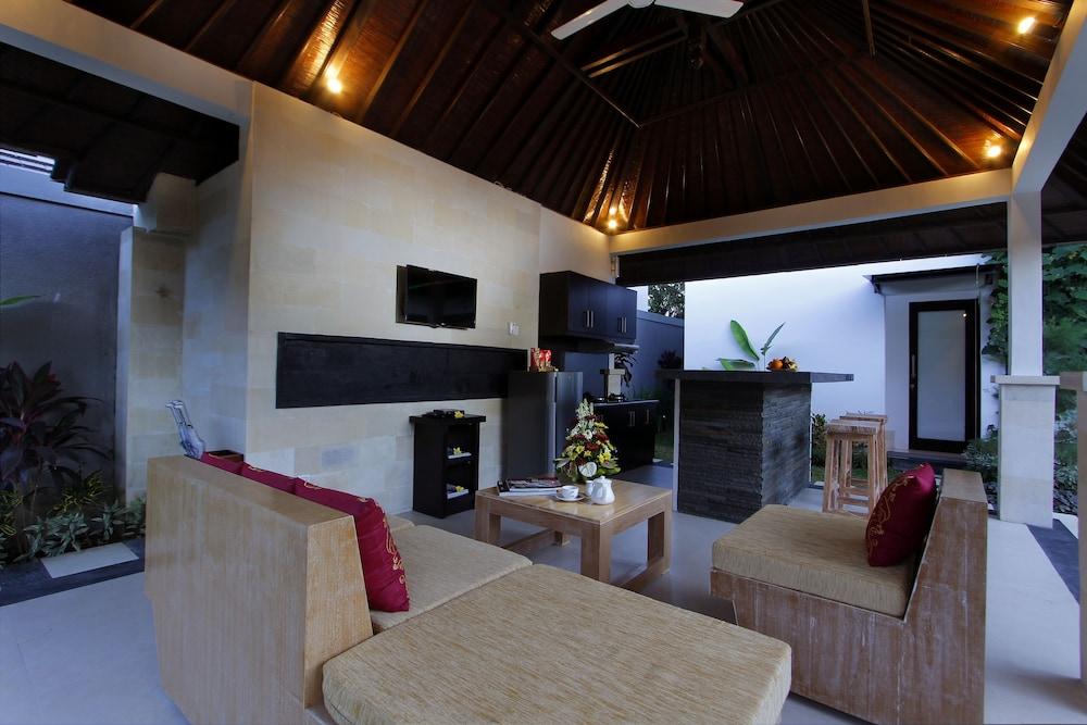 Agata Villas Seminyak Exterior foto